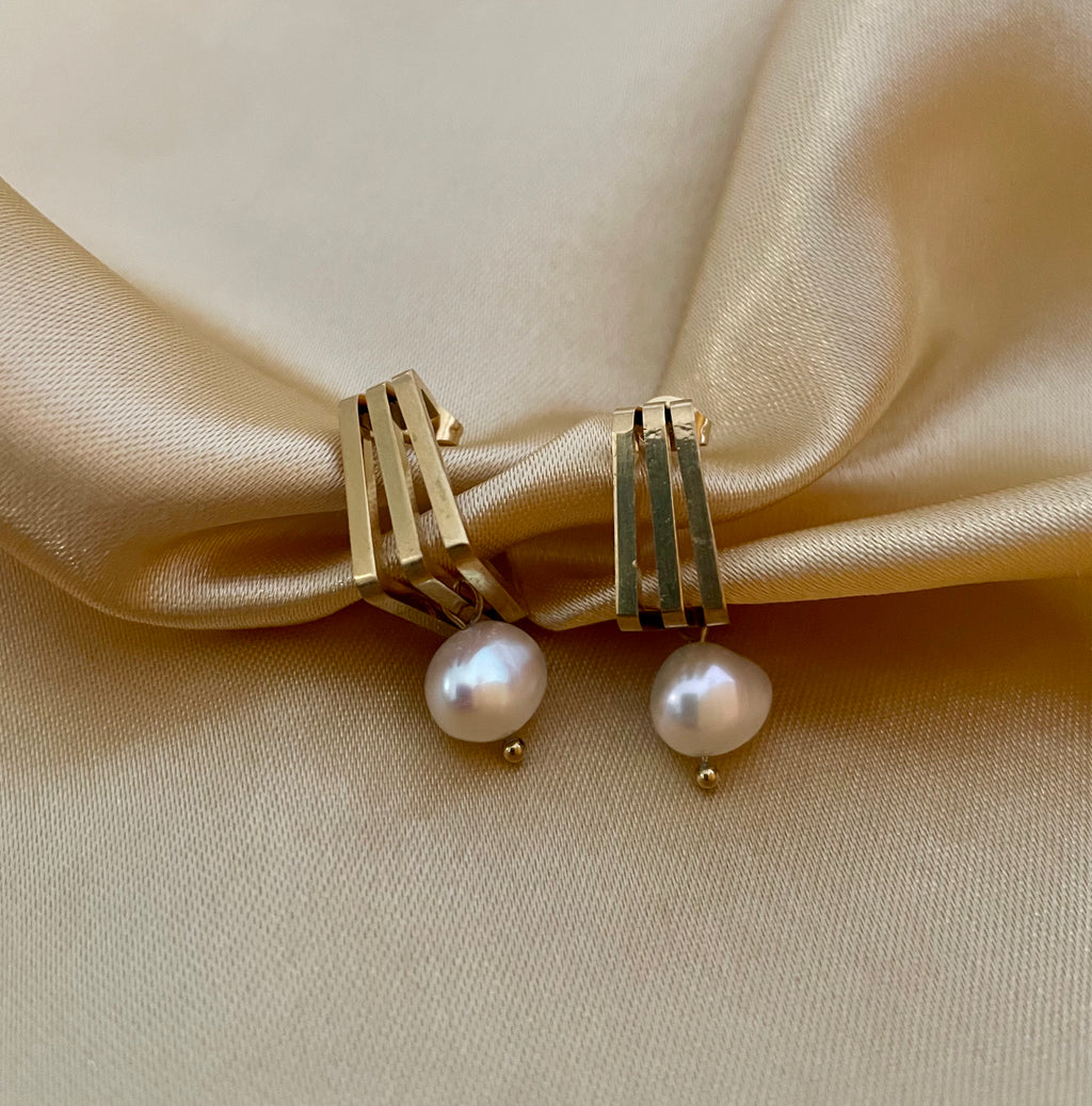 Earrings Bella - Baroque Freshwater Pearl
